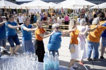 Polonaise auf der Piazza des Carmen Würth Forum