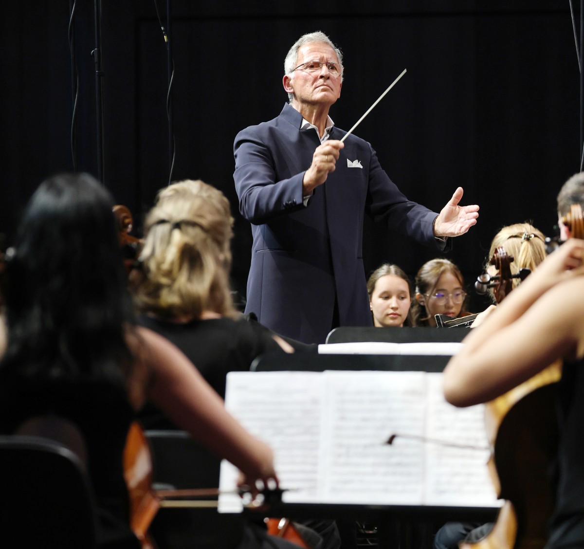 Preisträger Nicolás Pasquet beim Konzert der Preisverleihung